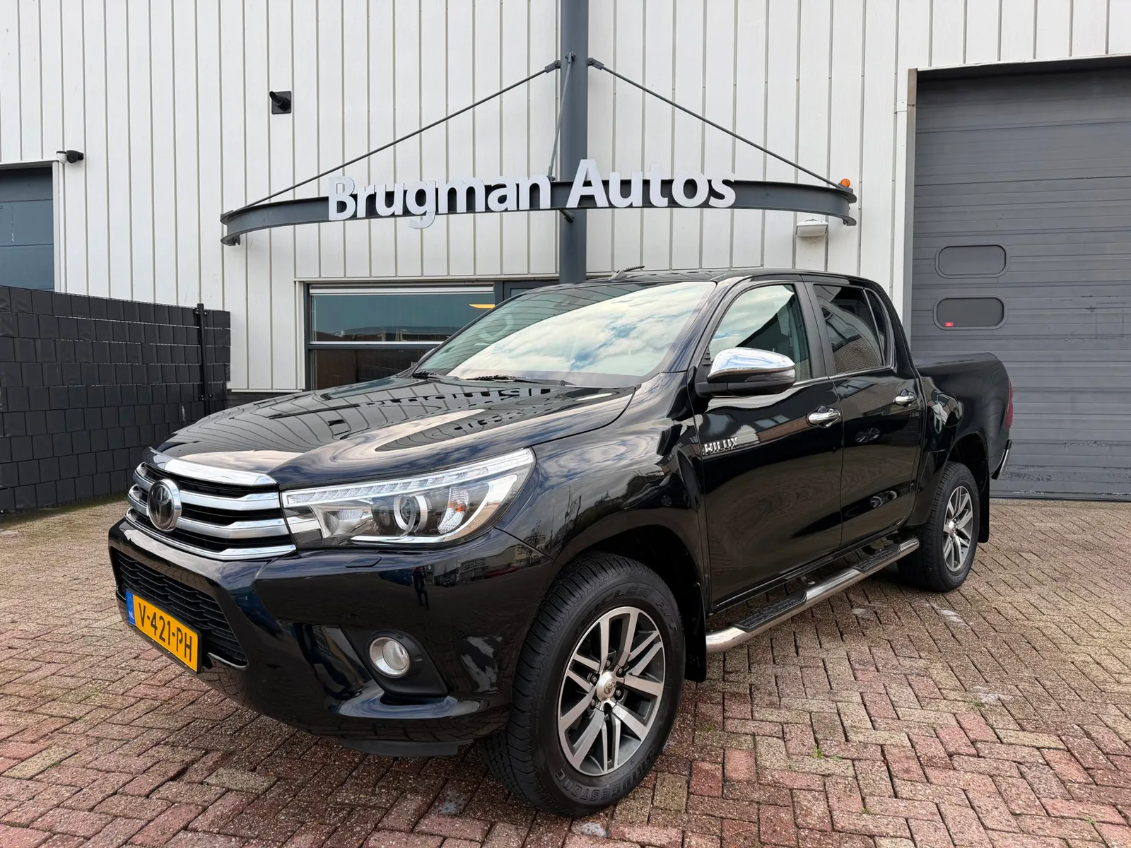 Toyota Hilux (2018) — foto 1