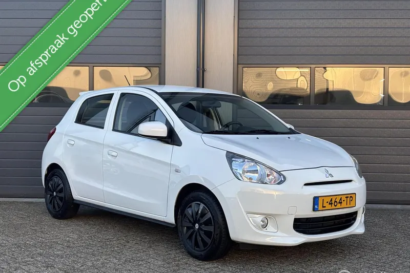 Mitsubishi Space Star (2015)