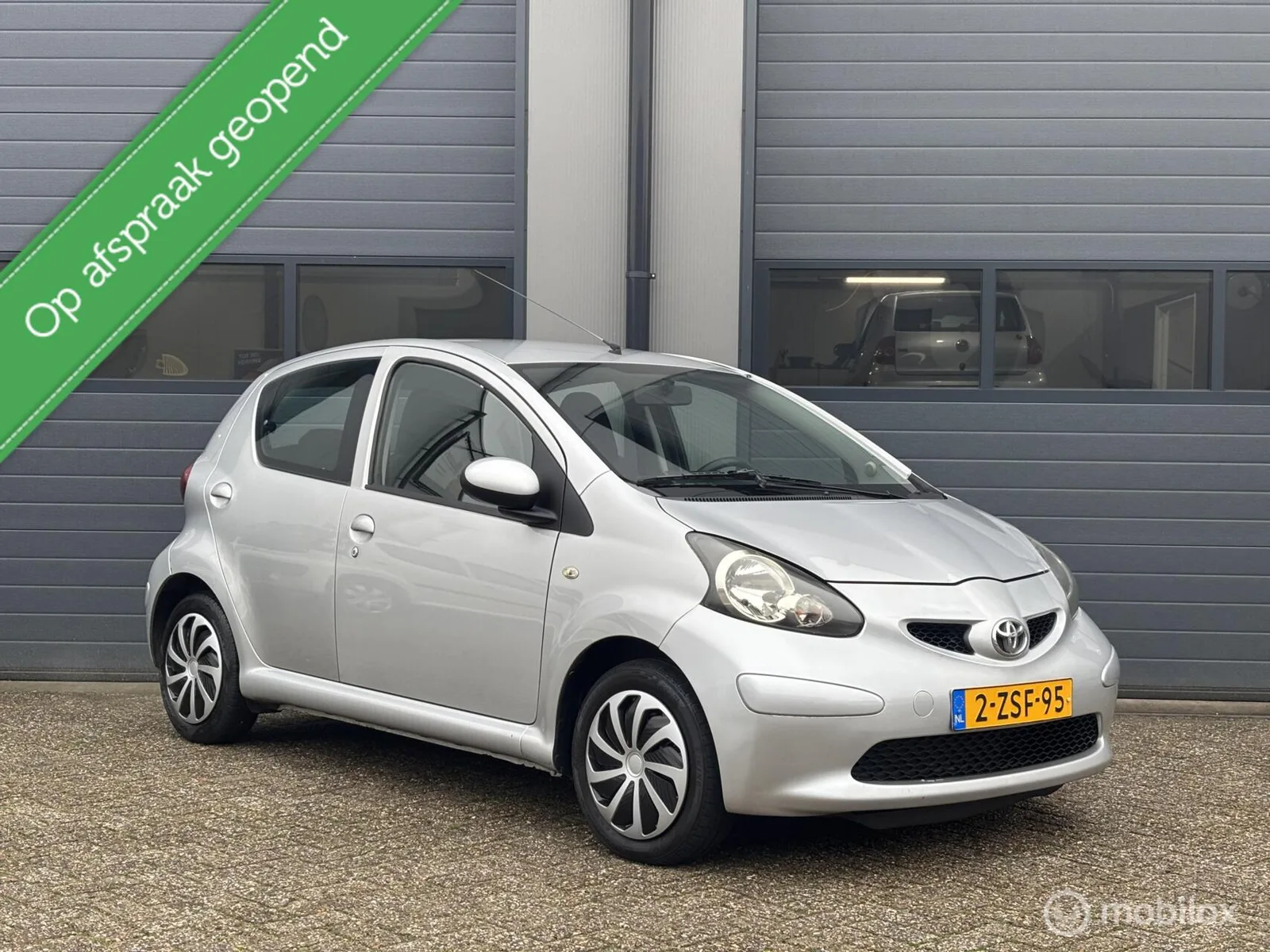 Toyota Aygo (2009) — foto 1