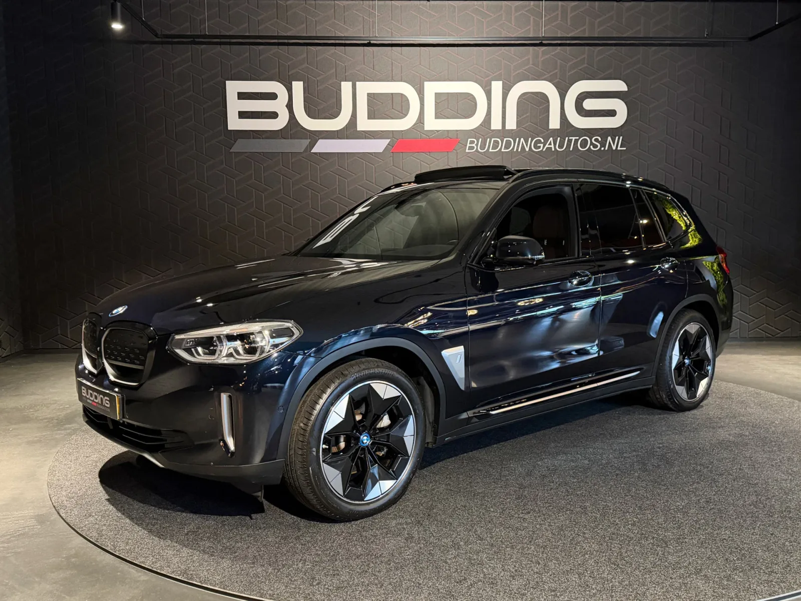 BMW iX3 (2021) — foto 1