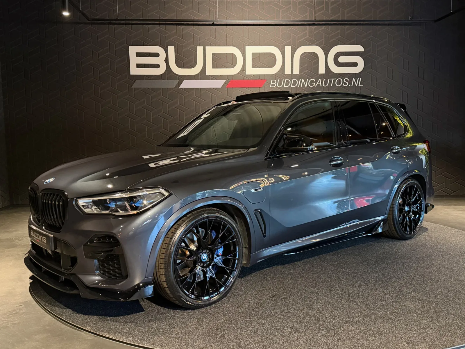 BMW X5 (2021) — foto 1