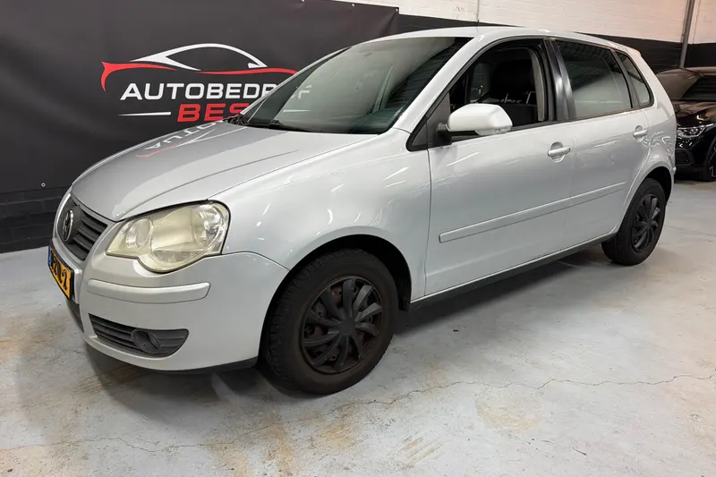 Volkswagen Polo (2005)