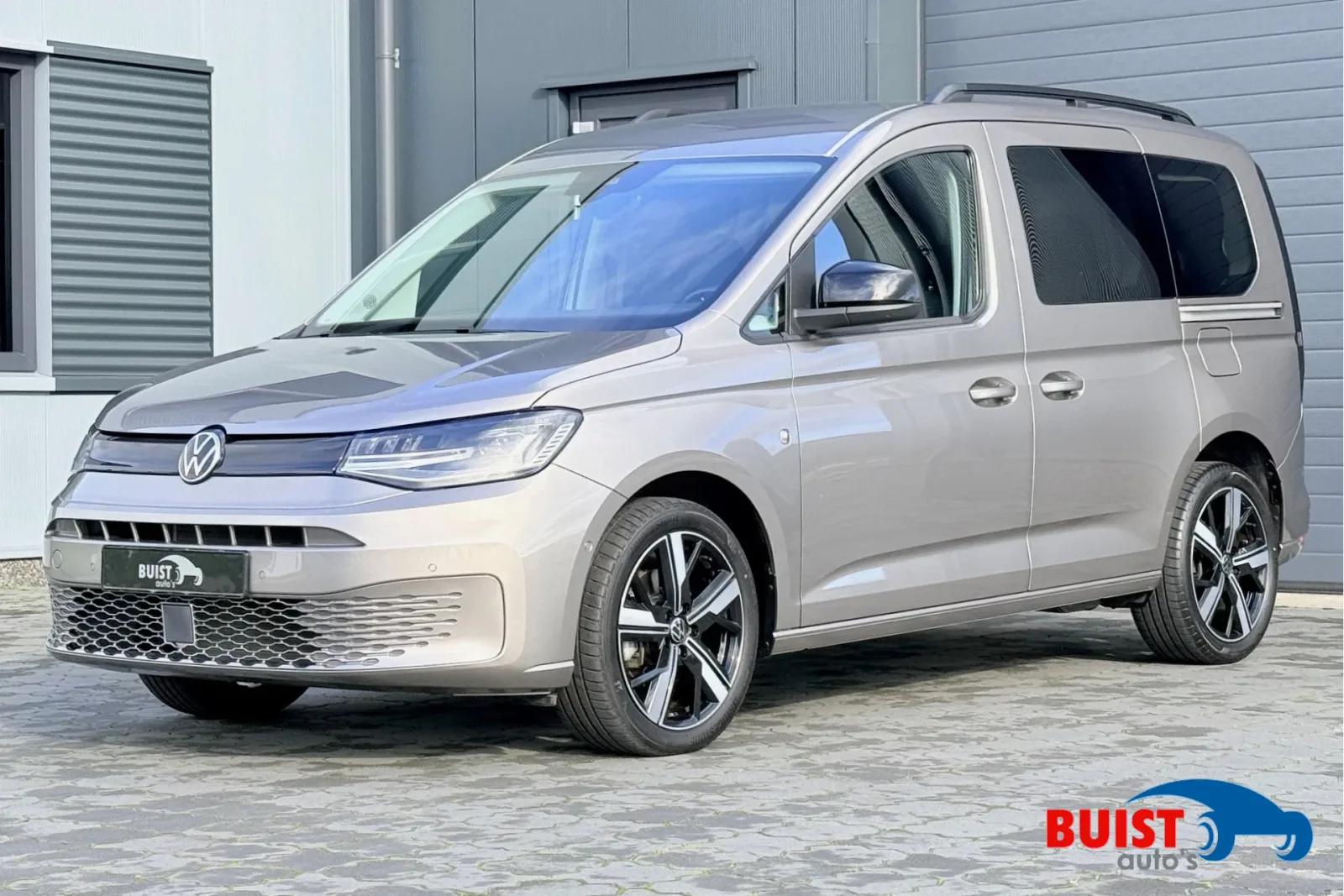 Volkswagen Caddy (2023) — foto 1