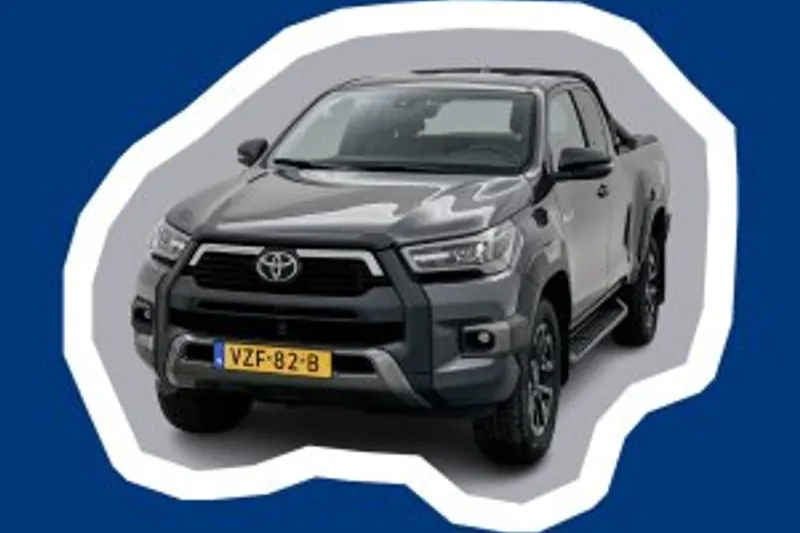 Toyota Hilux (2023)