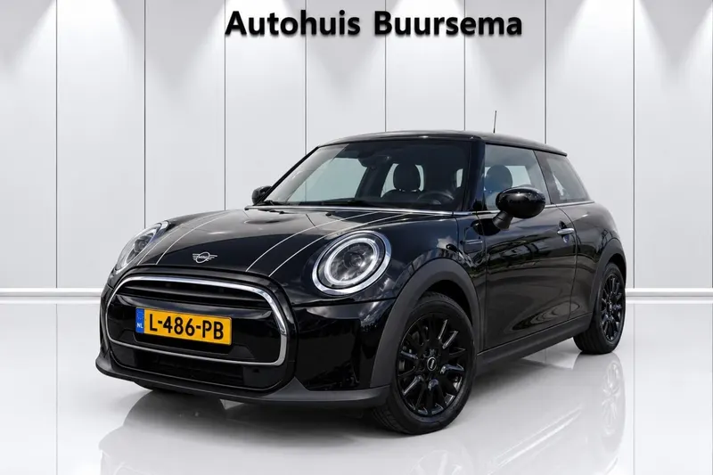 MINI One (2021)