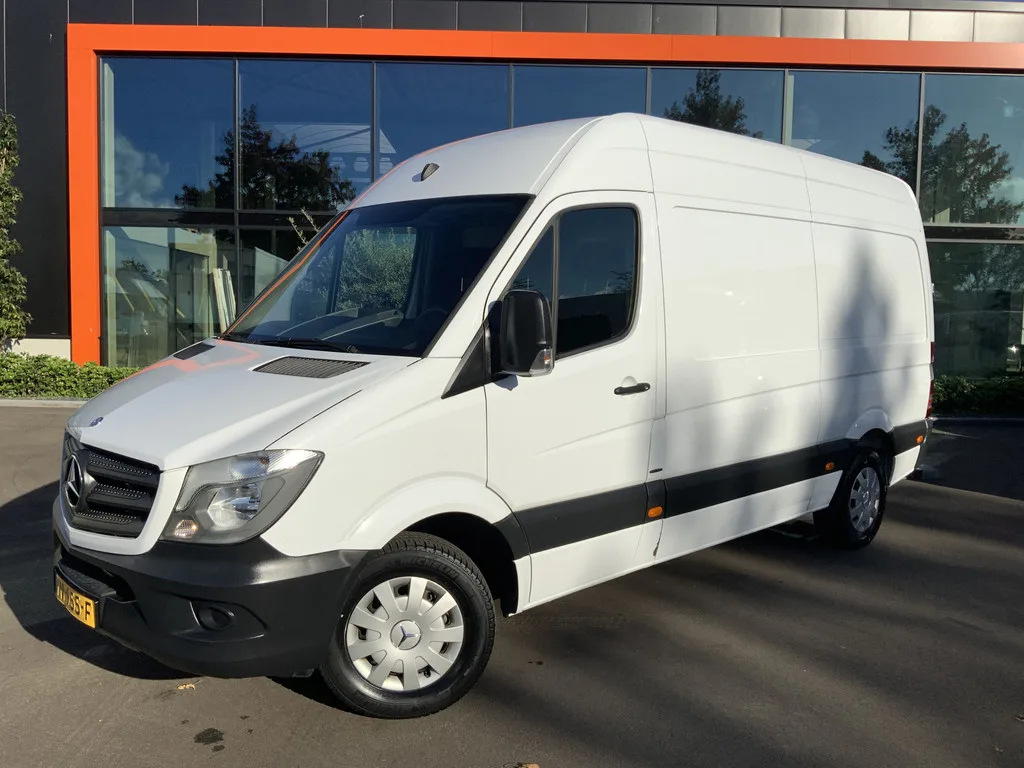 Mercedes-Benz Sprinter (2015) — foto 1