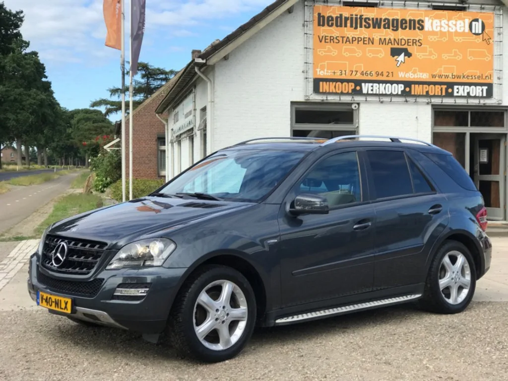 Mercedes-Benz M-Klasse (2010) — foto 1