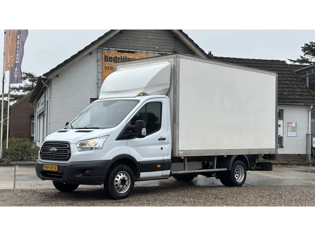 Ford Transit (2019) — foto 1