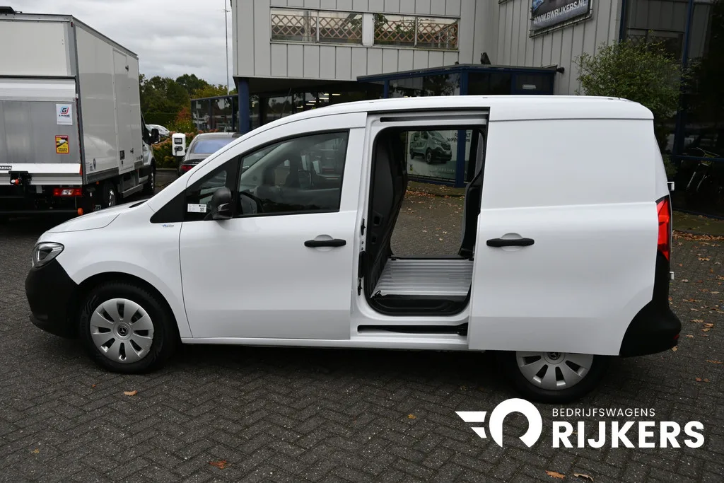 Mercedes-Benz Citan (2022) — foto 1