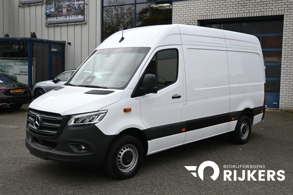 Mercedes-Benz Sprinter (2024) — foto 1