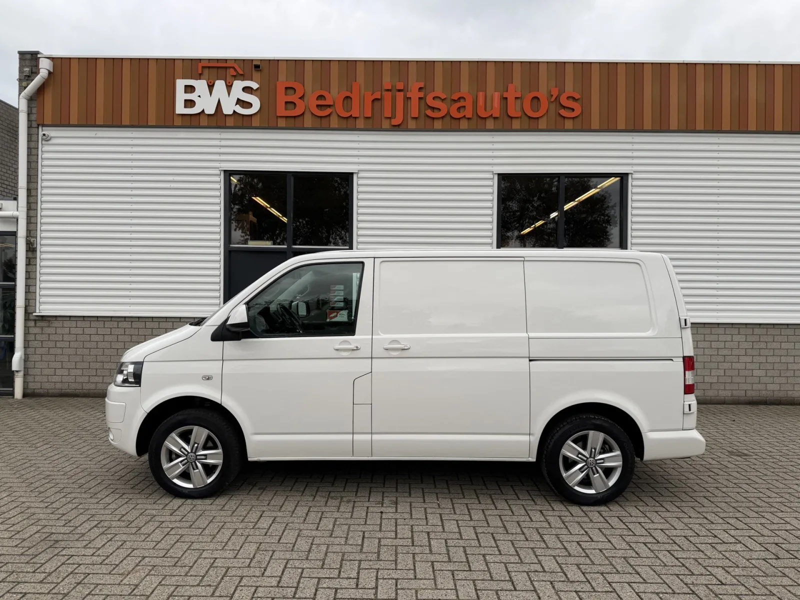 Volkswagen Transporter (2014) — foto 1