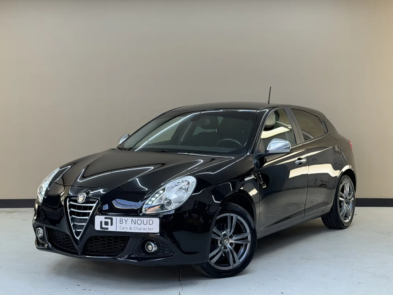 Alfa Romeo Giulietta (2014) — foto 1