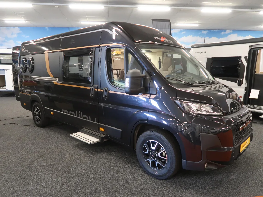 Malibu Van (2025) — foto 1