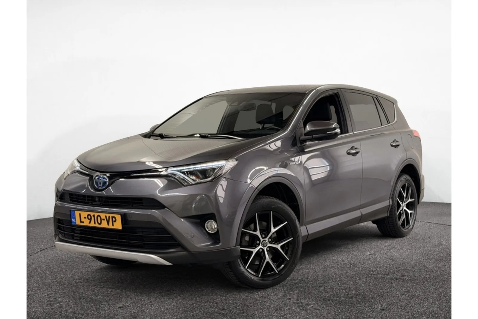 Toyota RAV4 (2016) — foto 1