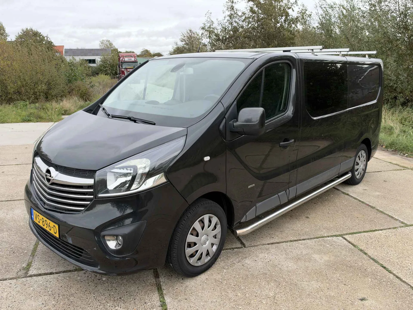 Opel Vivaro (2015) — foto 1