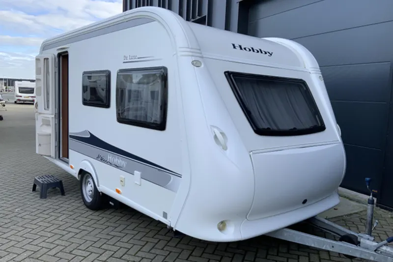 Hobby De Luxe (2012)