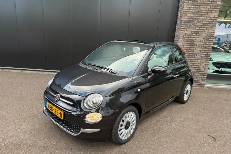 Fiat 500C (2022)