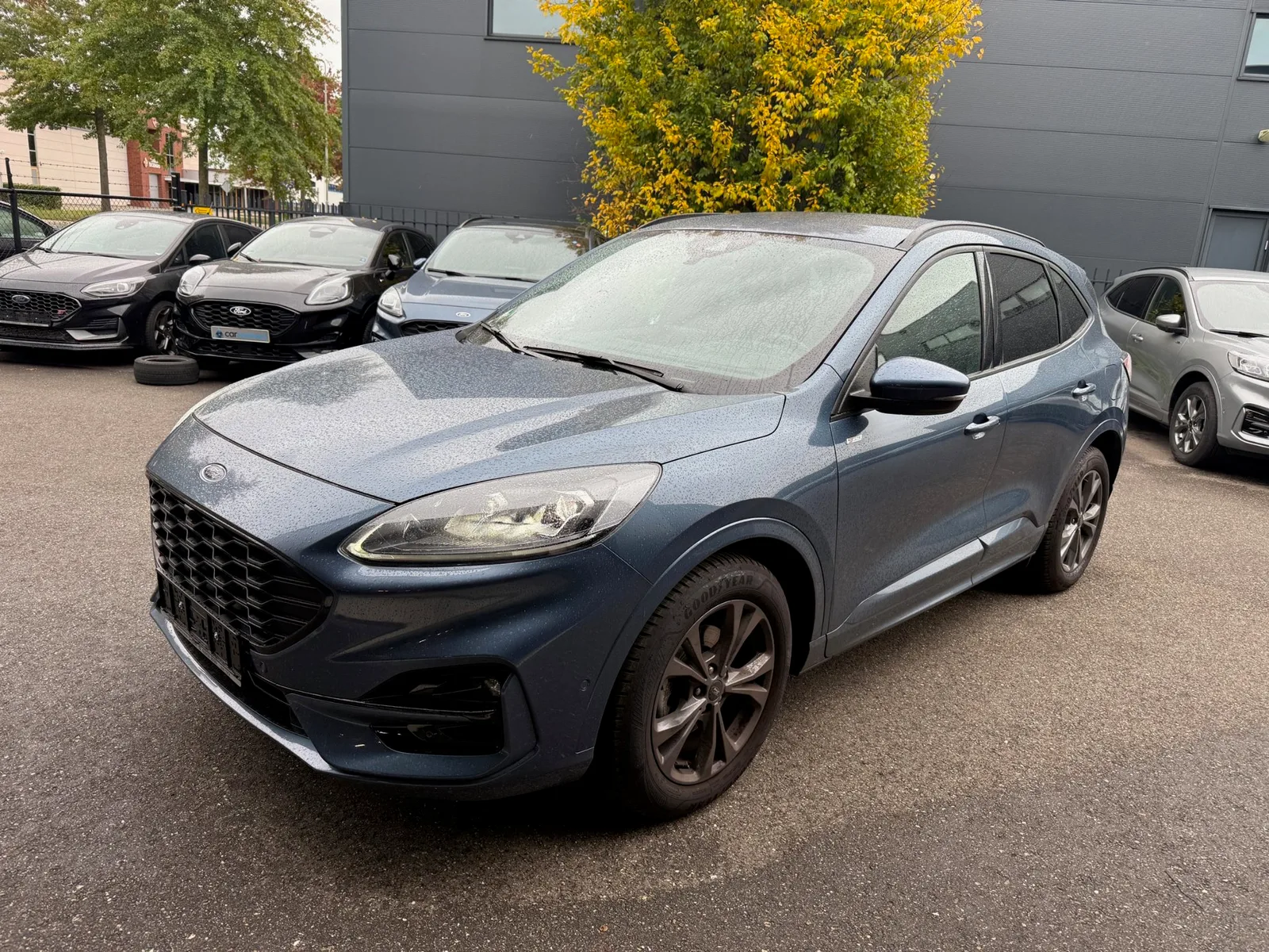 Ford Kuga (2023) — foto 1