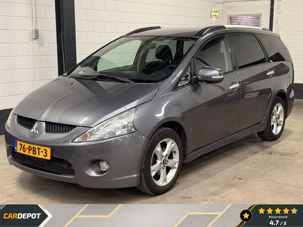Mitsubishi Grandis (2011) — foto 1