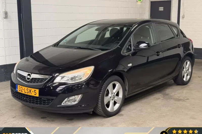 Opel Astra (2010)