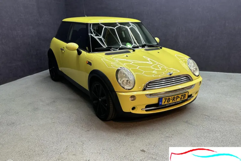 MINI One (2005)