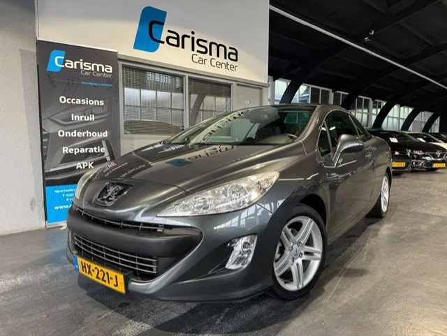 Peugeot 308 (2010) — foto 1