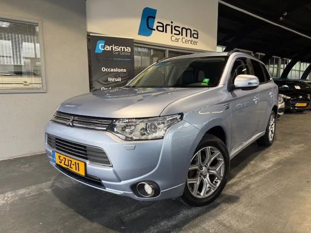 Mitsubishi Outlander (2015) — foto 1