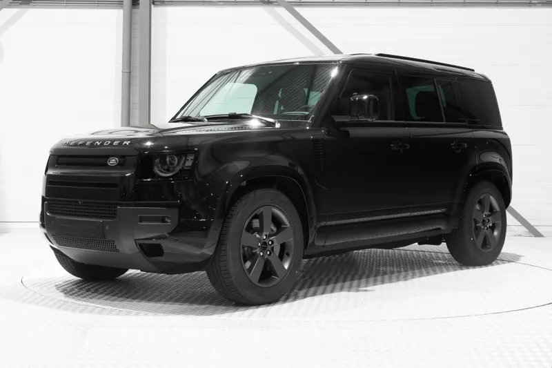 Land Rover Defender (2026)