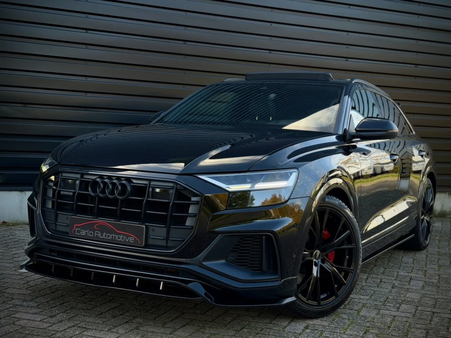 Audi Q8 (2021) — foto 1