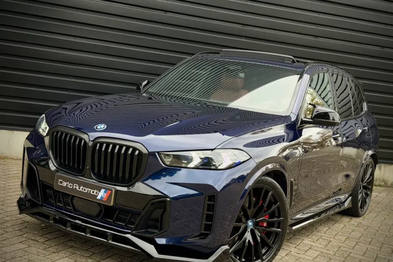 BMW X5 (2023)