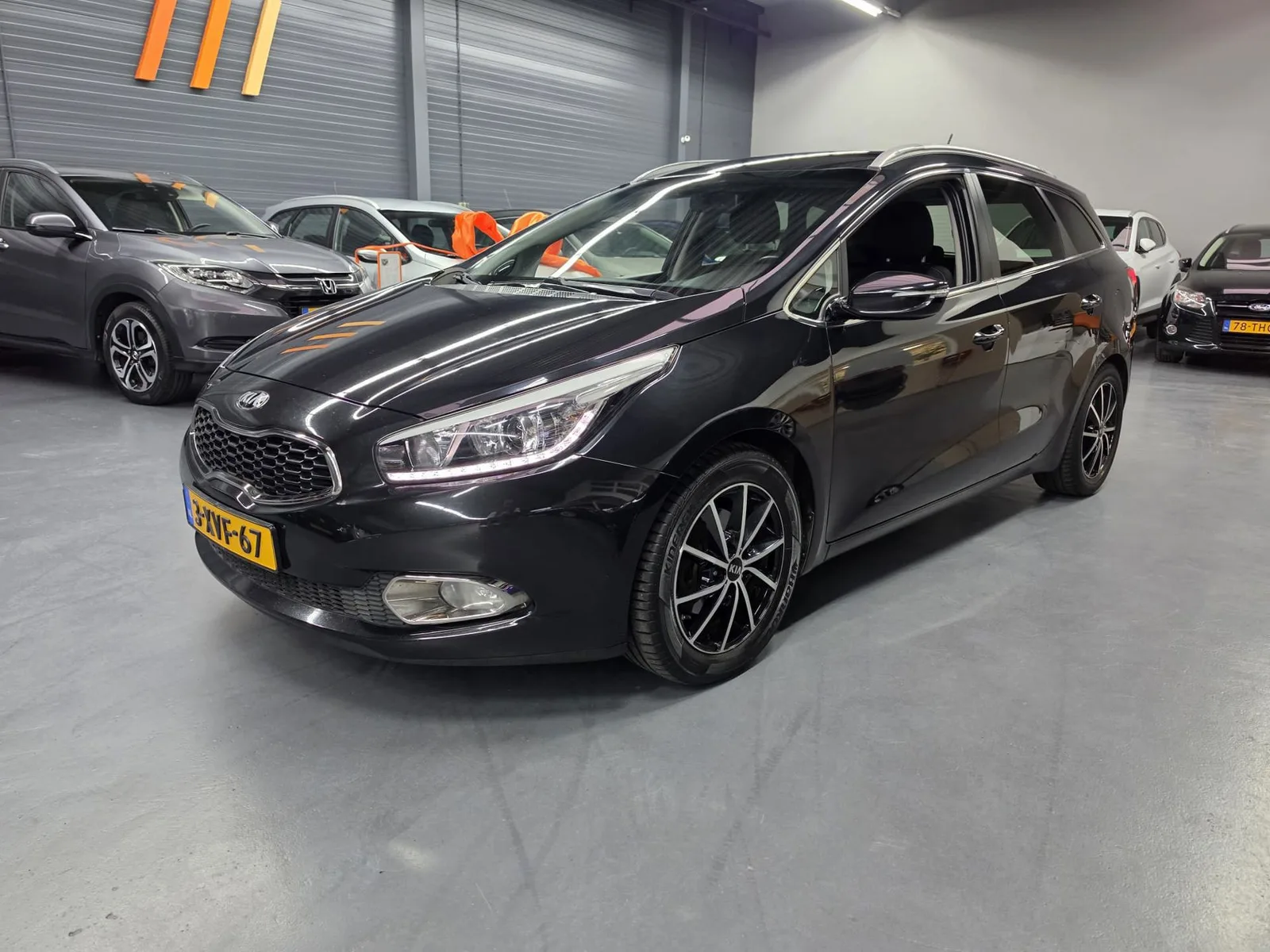 Kia Ceed (2014) — foto 1