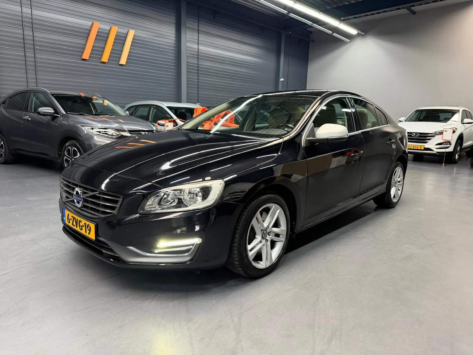 Volvo S60 (2015) — foto 1