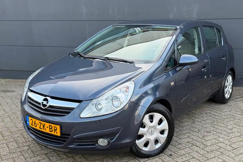 Opel Corsa (2008)