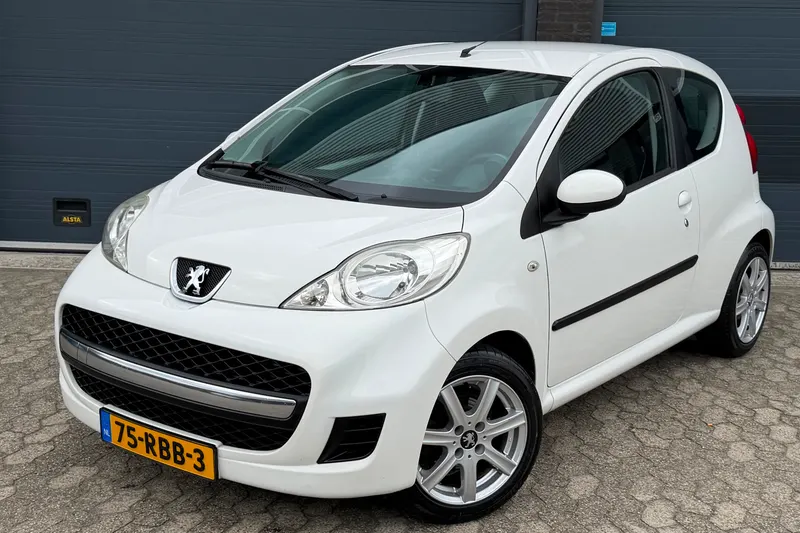 Peugeot 107 (2011)