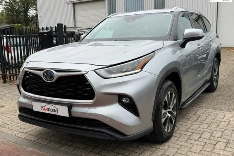Toyota Highlander (2021)