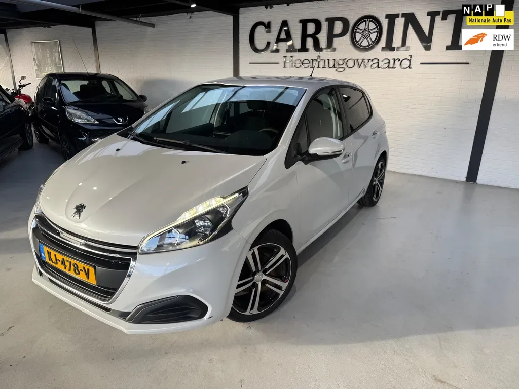 Peugeot 208 (2016) — foto 1