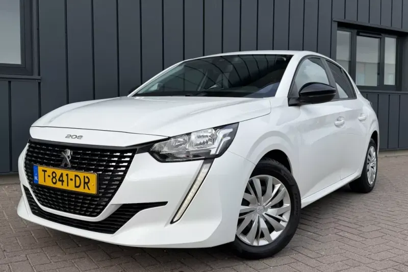 Peugeot 208 (2023)