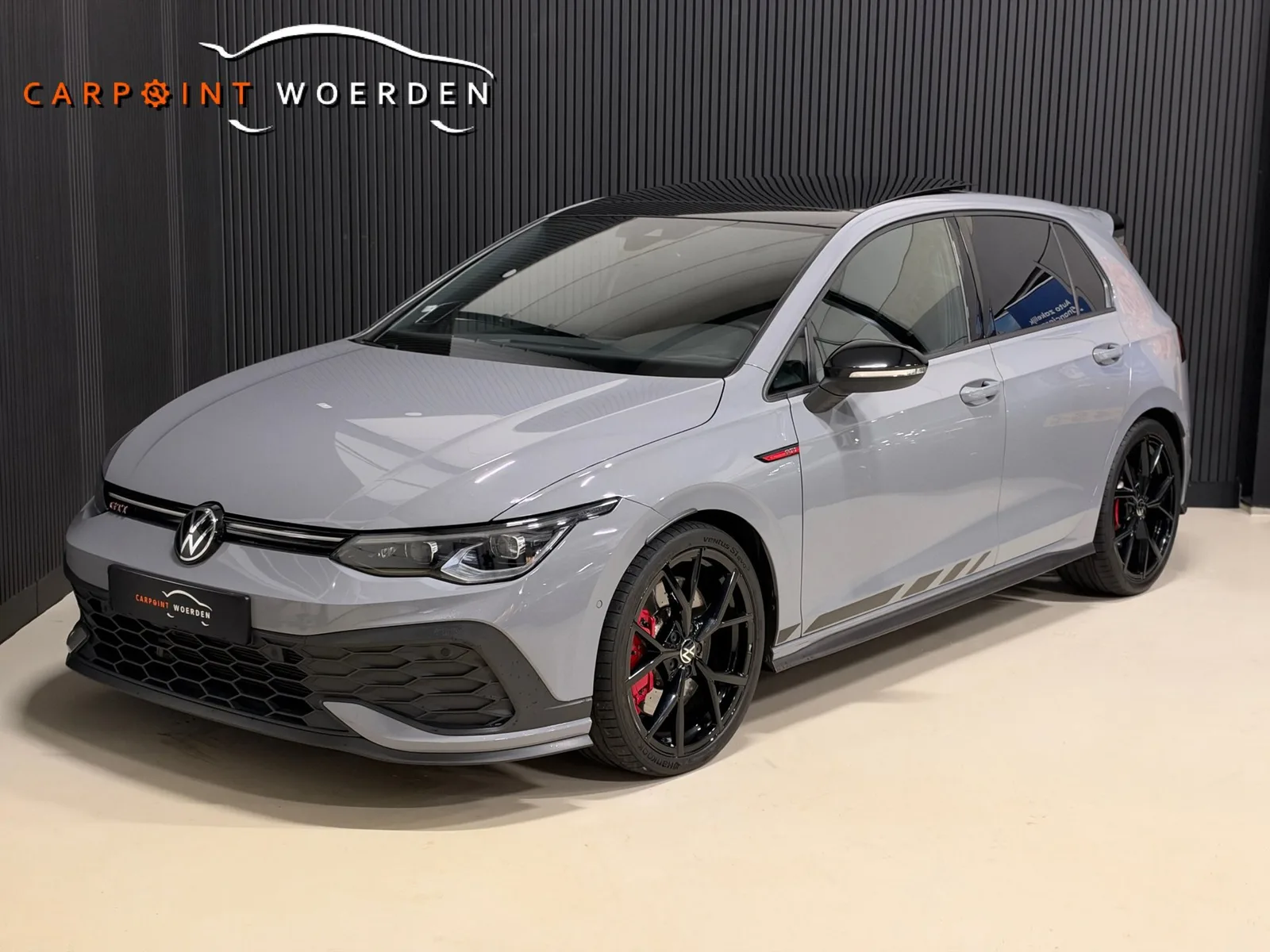 Volkswagen Golf (2021) — foto 1