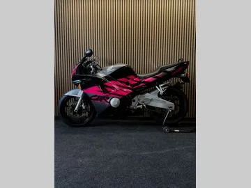 Honda CBR 600 F (1993) — foto 1