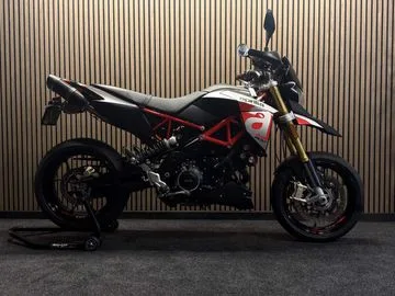 Aprilia Dorsoduro 900 (2017) — foto 1