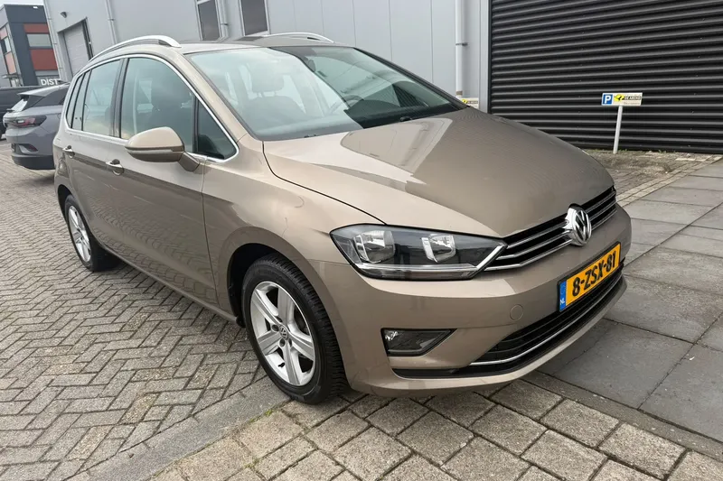 Volkswagen Golf Sportsvan (2015)