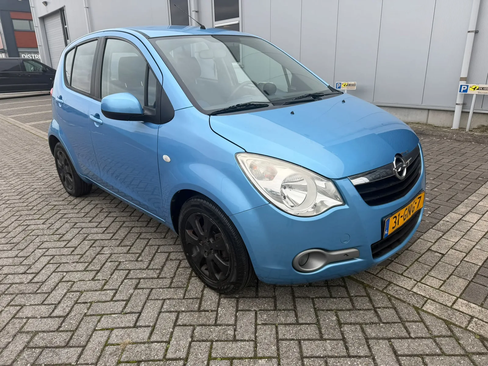 Opel Agila (2008) — foto 1