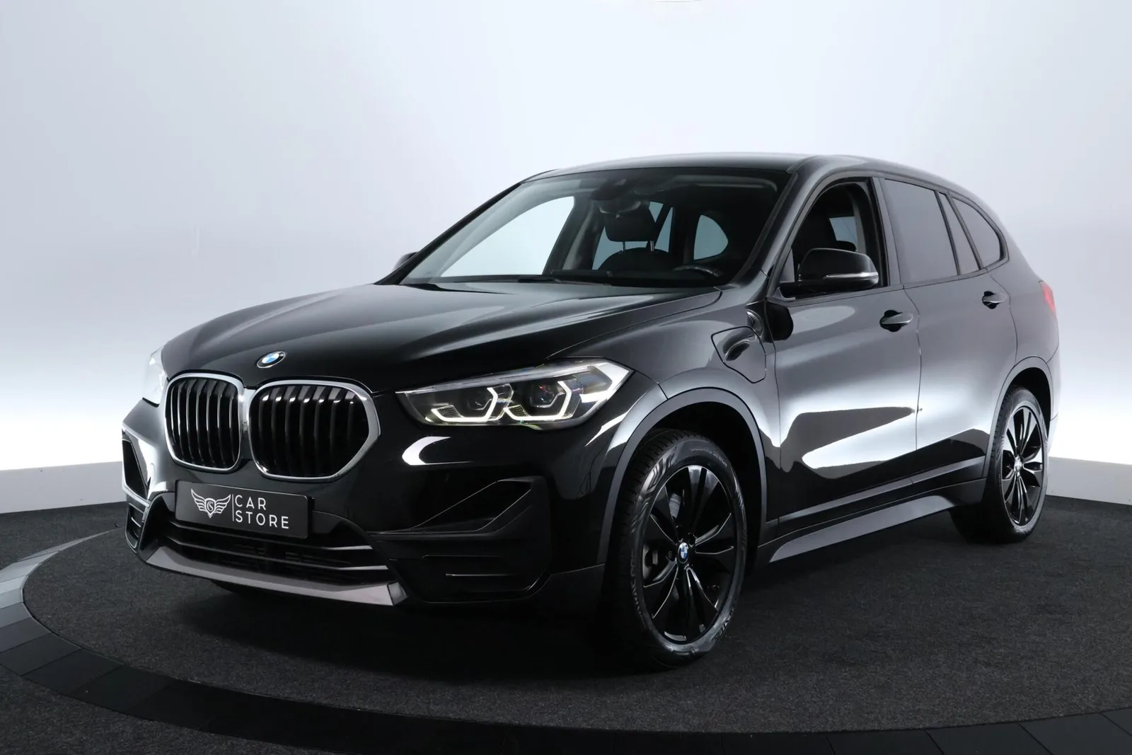 BMW X1 (2021) — foto 1