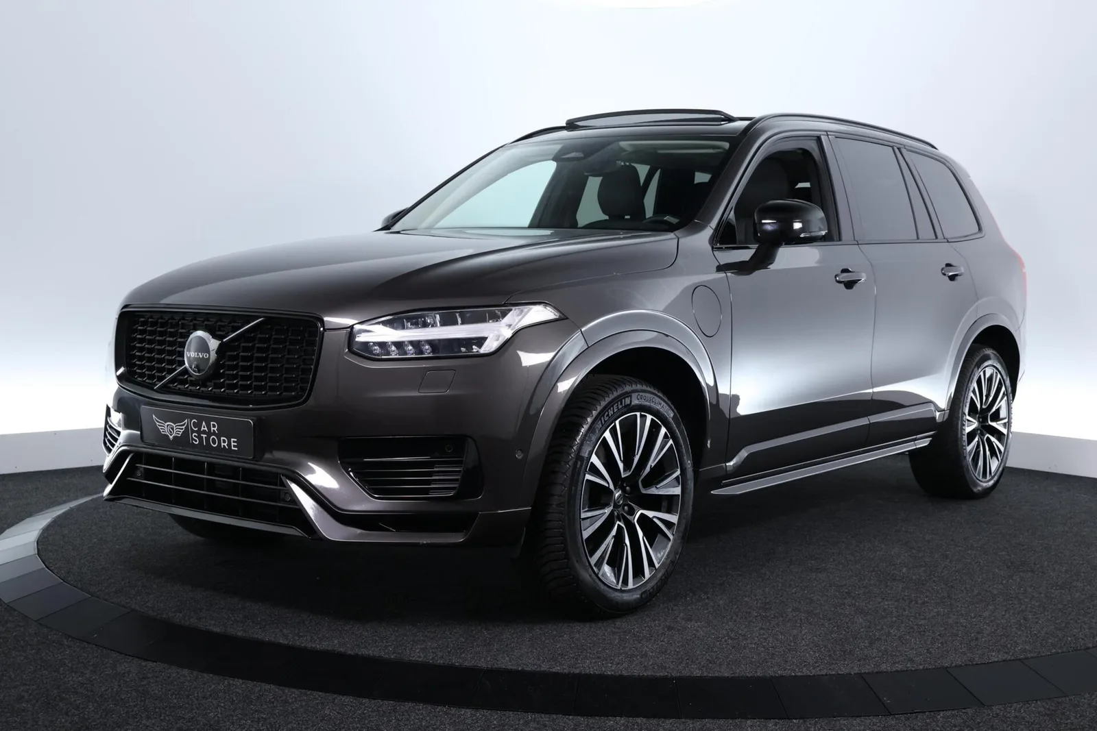 Volvo XC90 (2023) — foto 1