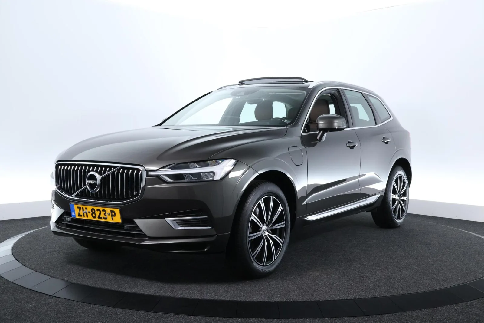 Volvo XC60 (2019) — foto 1