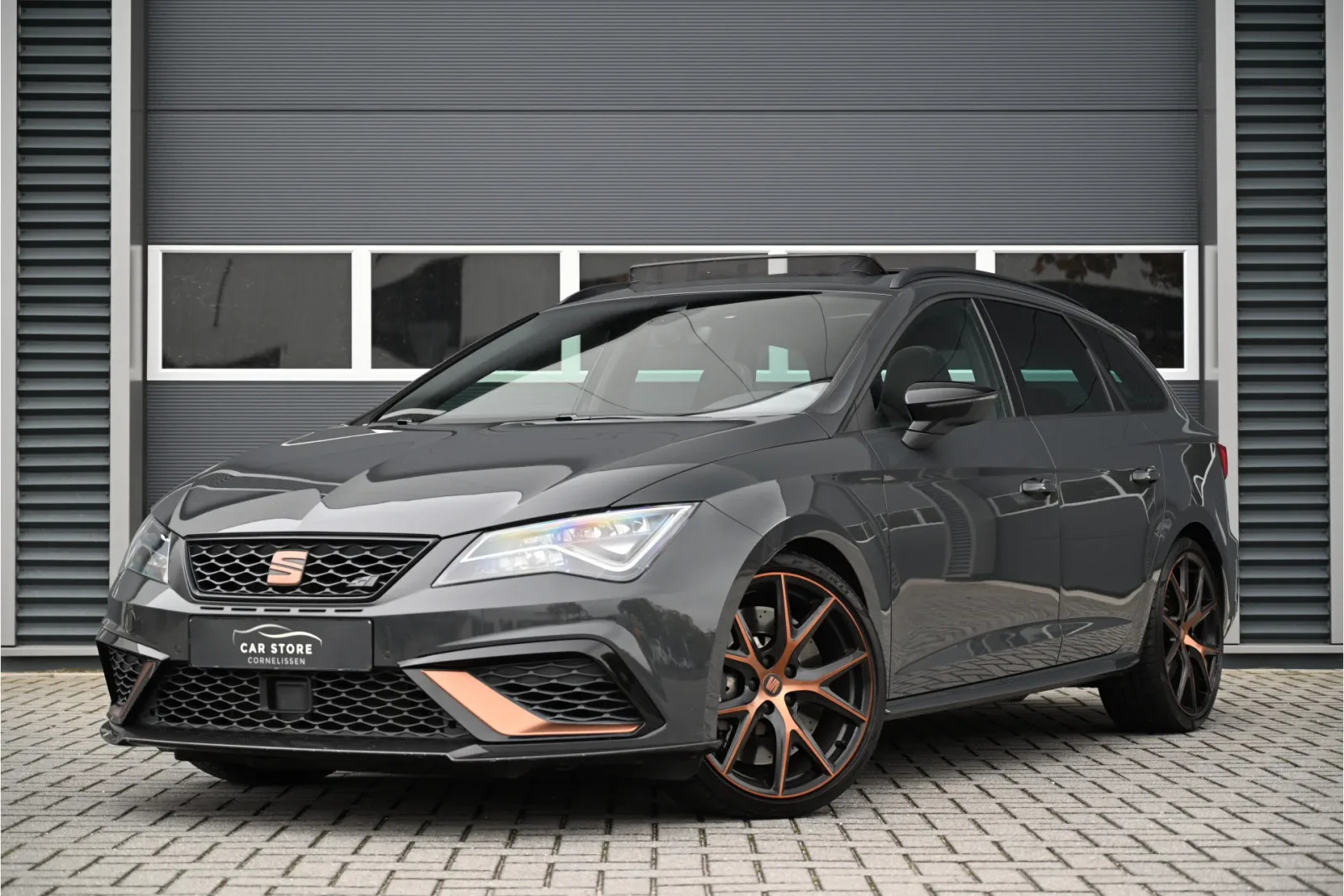 SEAT Leon (2019) — foto 1