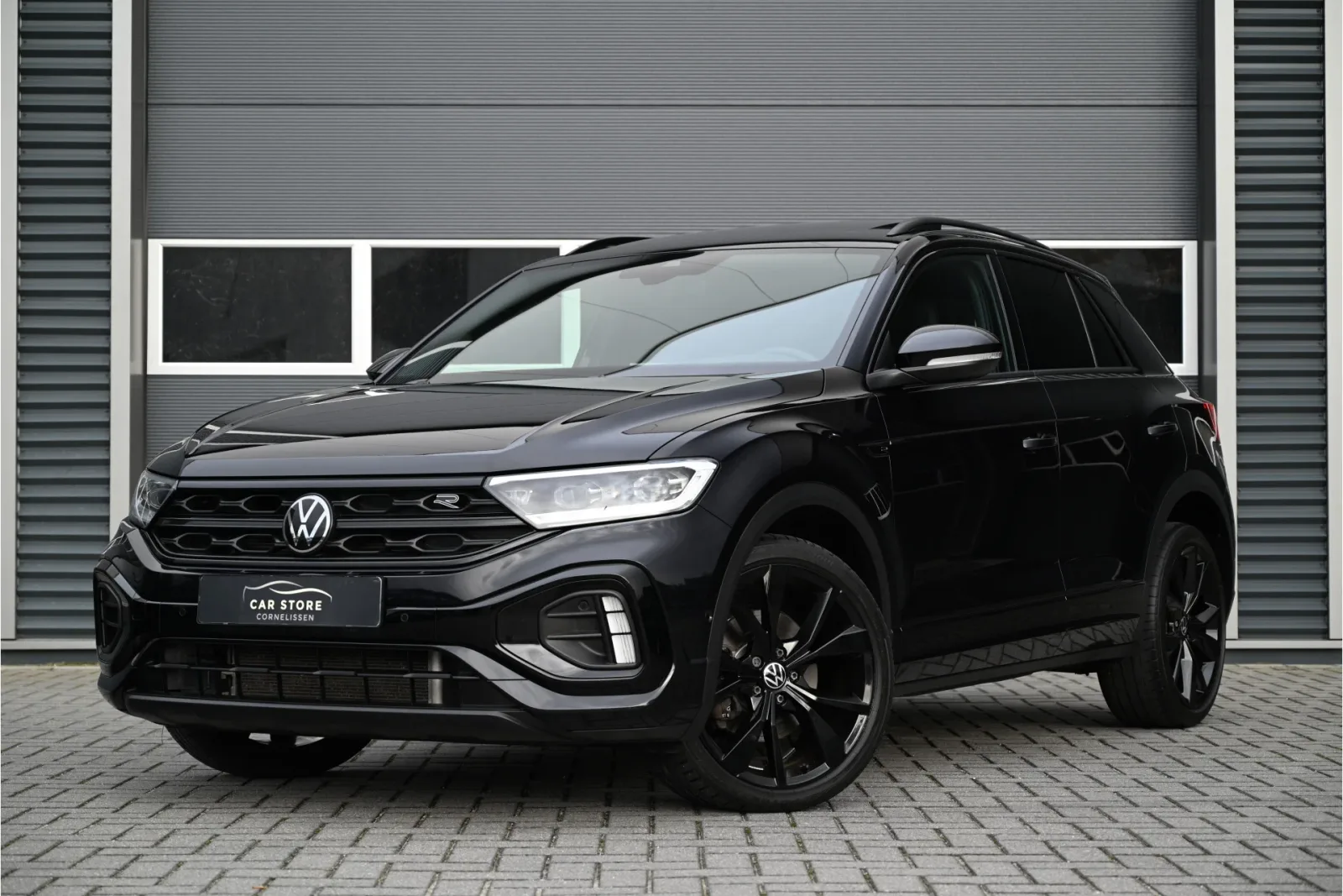 Volkswagen T-Roc (2023) — foto 1