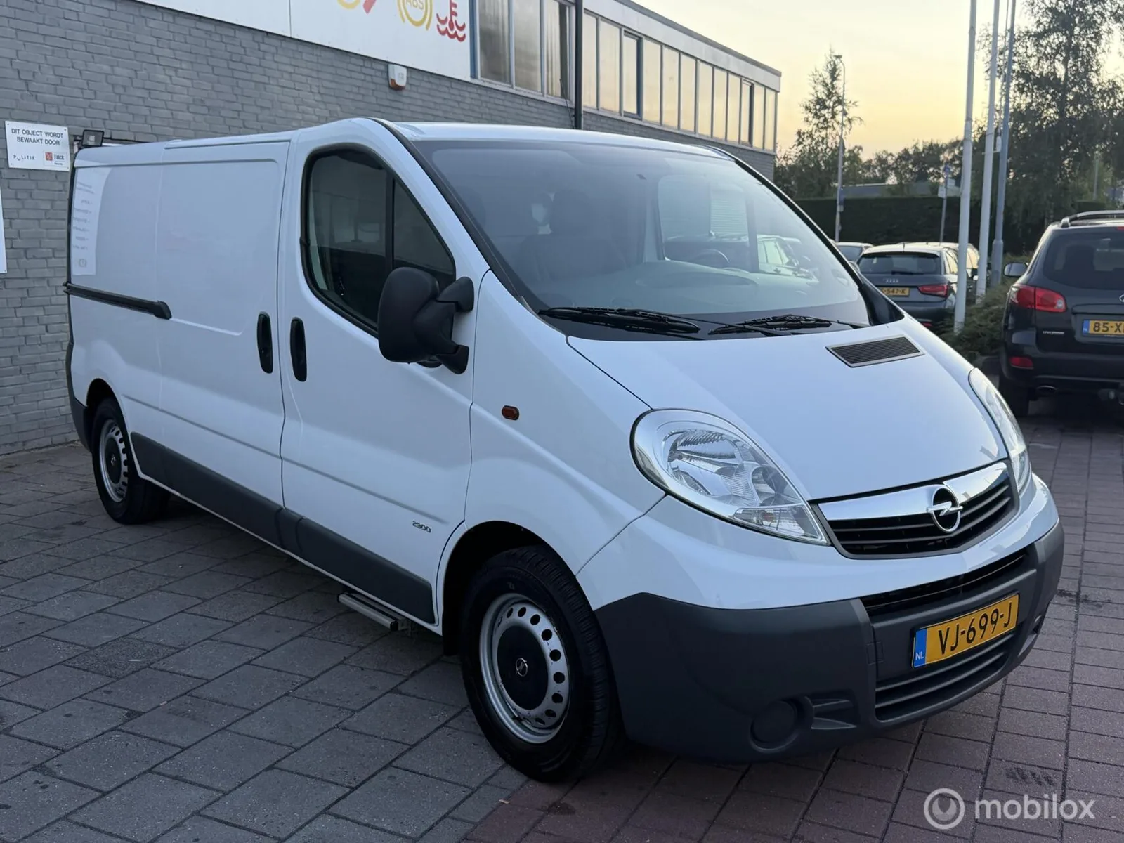 Opel Vivaro (2014) — foto 1