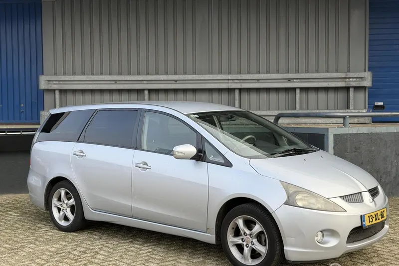 Mitsubishi Grandis (2007)