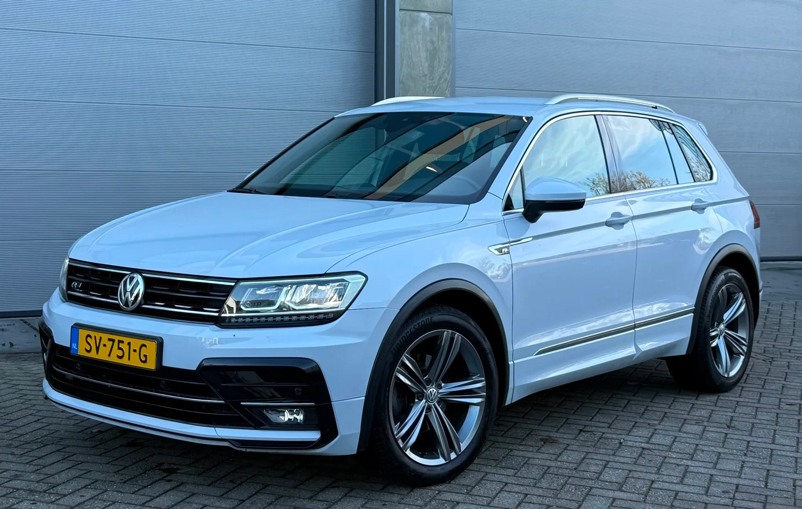 Volkswagen Tiguan (2018) — foto 1